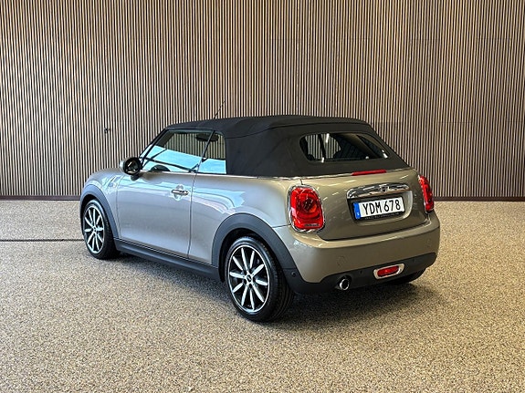 MINI Cooper 3 of 5