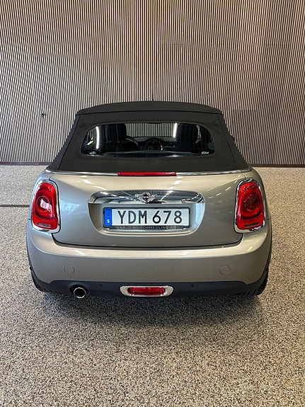 MINI Cooper 10 of 12