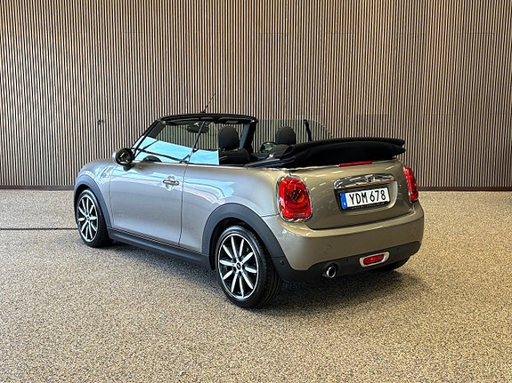 MINI Cooper 6 of 12