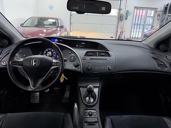 Honda Civic 8 of 21