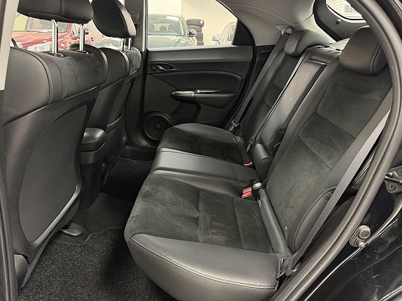 Honda Civic 15 of 21