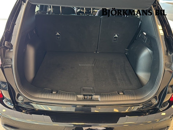Ford Kuga 14 of 16