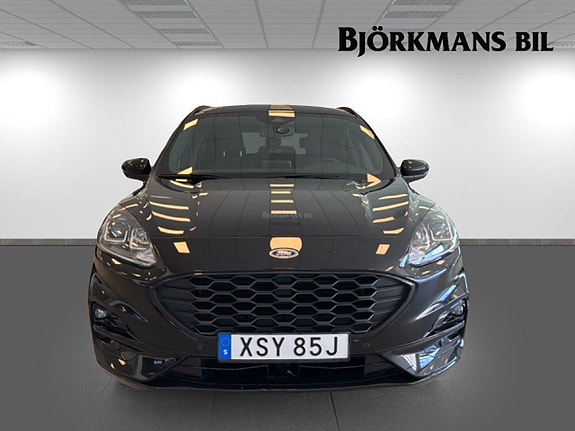 Ford Kuga 2 of 5