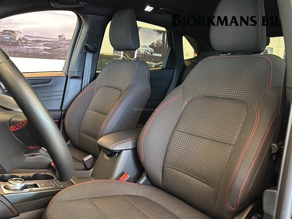 Ford Kuga 15 of 16
