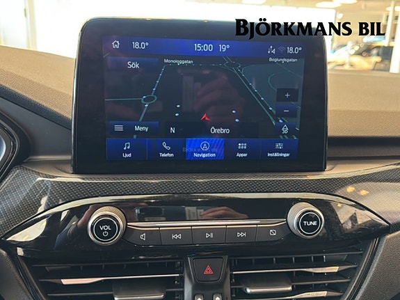 Ford Kuga 11 of 16