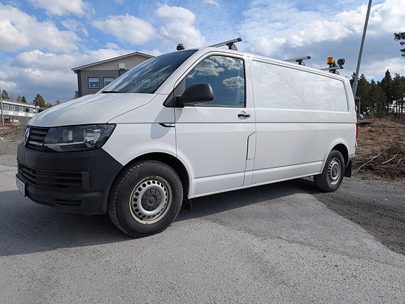 Volkswagen Transporter 2 of 5