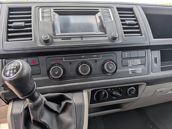 Volkswagen Transporter 20 of 20