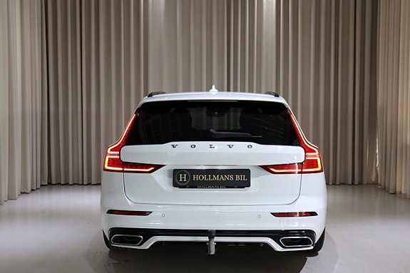 Volvo V60 11 of 27