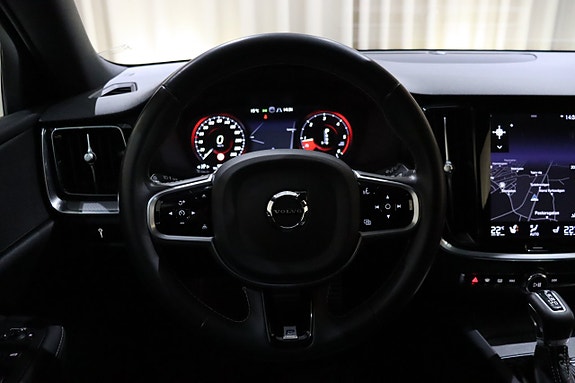Volvo V60 18 of 27