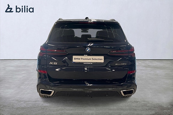BMW X5 4 of 5