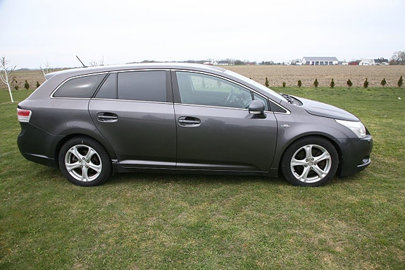 Toyota Avensis 5 of 20