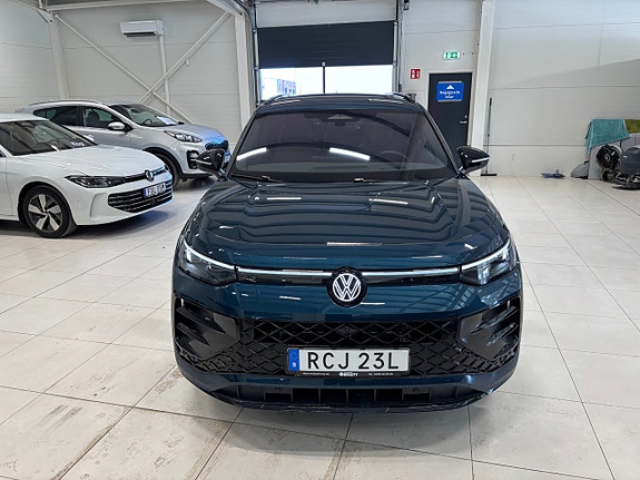 Volkswagen Tayron 2 of 5