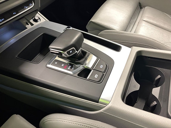 Audi Q5 10 of 26