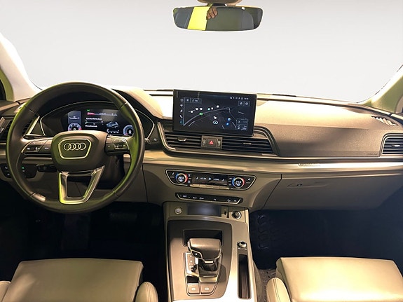 Audi Q5 9 of 26