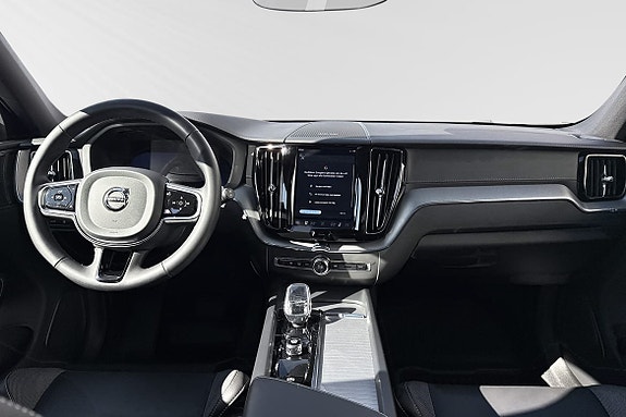 Volvo XC60 9 of 17