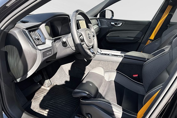 Volvo XC60 7 of 17