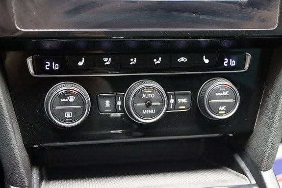 Volkswagen Passat 15 of 20