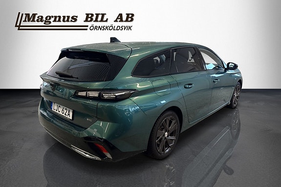 Peugeot 308 4 of 5