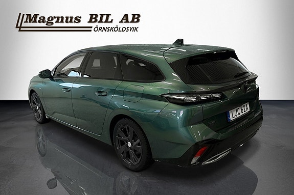 Peugeot 308 3 of 5
