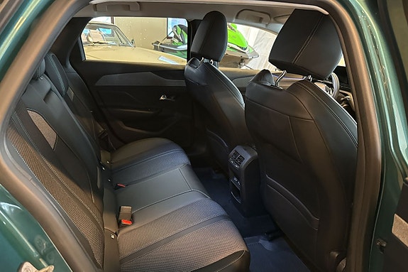 Peugeot 308 15 of 17