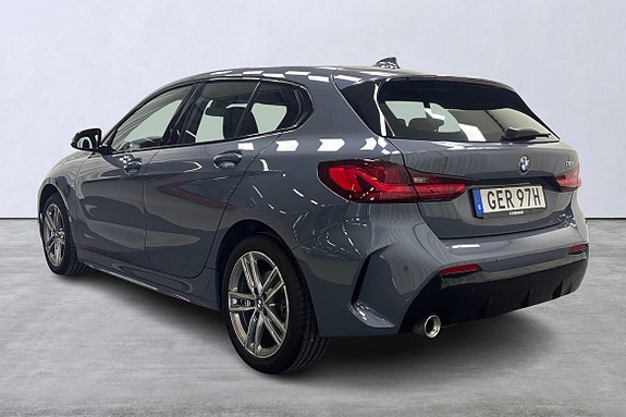 BMW 118i 4 of 5