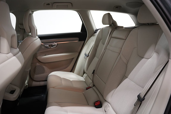 Volvo V90 17 of 22