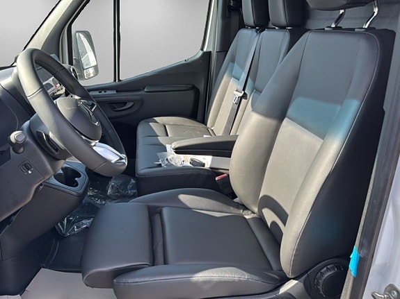 Mercedes-Benz Sprinter 317 9 of 14