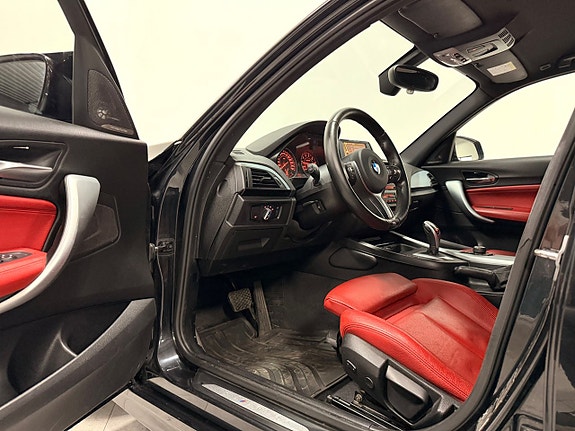 BMW M135i 7 of 27