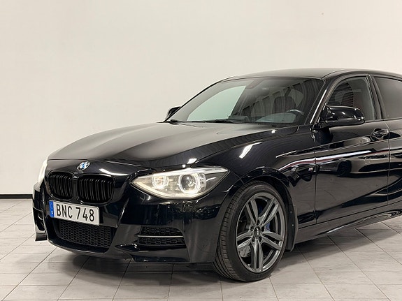 BMW M135i 3 of 5