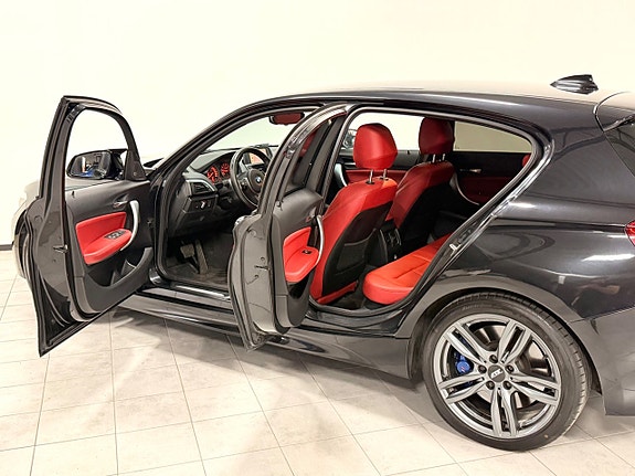 BMW M135i 12 of 27