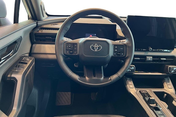 Toyota RAV4 11 of 23