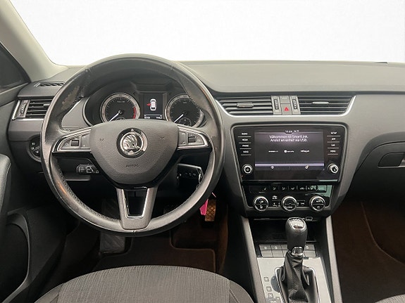Skoda Octavia 10 of 27