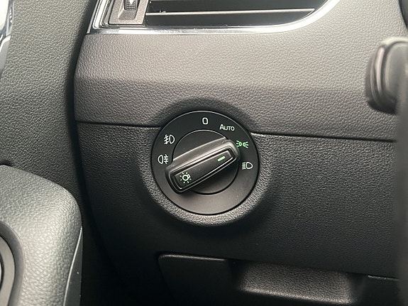 Skoda Octavia 11 of 27