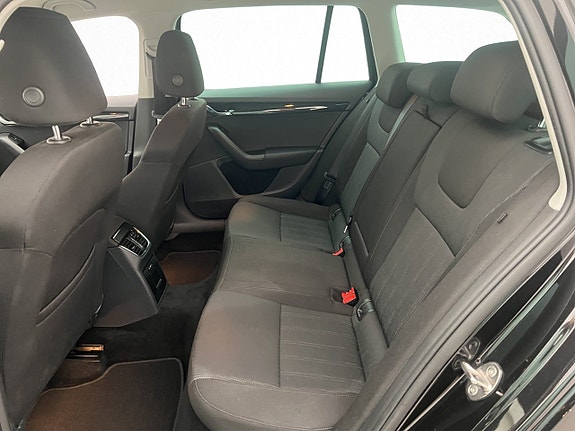 Skoda Octavia 21 of 27