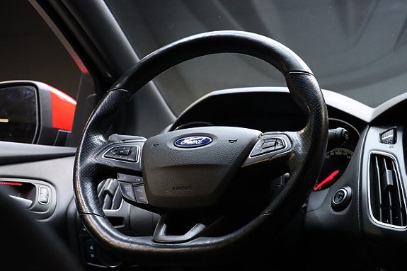 Ford Focus 20 of 28