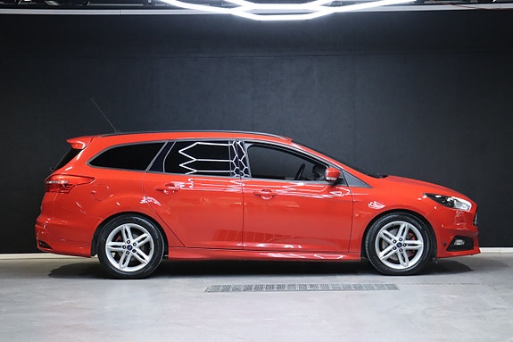 Ford Focus 9 of 28