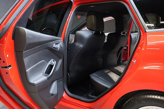 Ford Focus 14 of 28