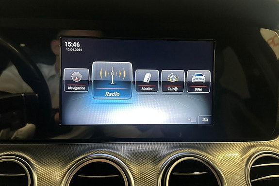 Mercedes-Benz E220 11 of 16