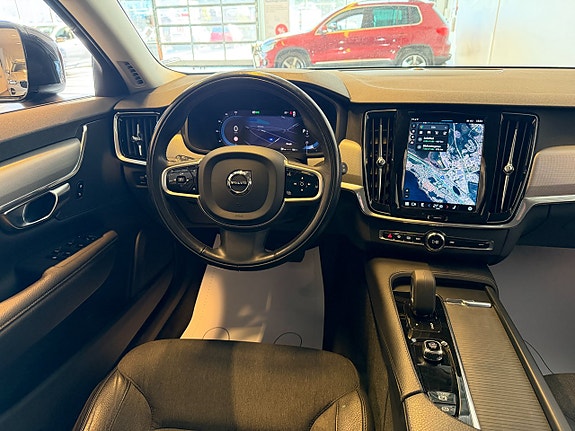 Volvo V90 Cross Country 6 of 11