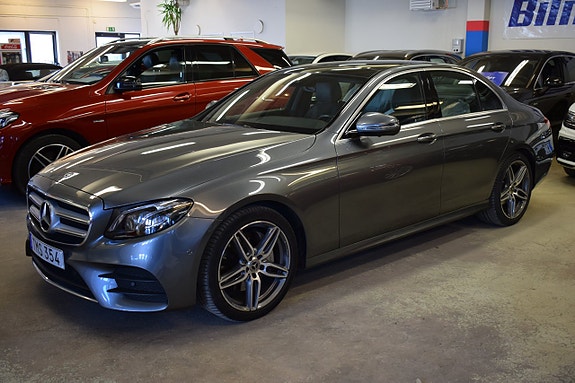 Mercedes-Benz E220 d 3 of 5