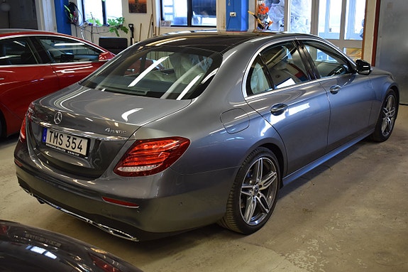 Mercedes-Benz E220 d 5 of 5