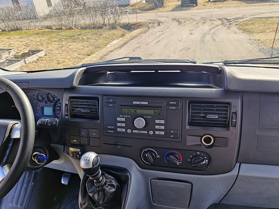 Ford Transit 11 of 14