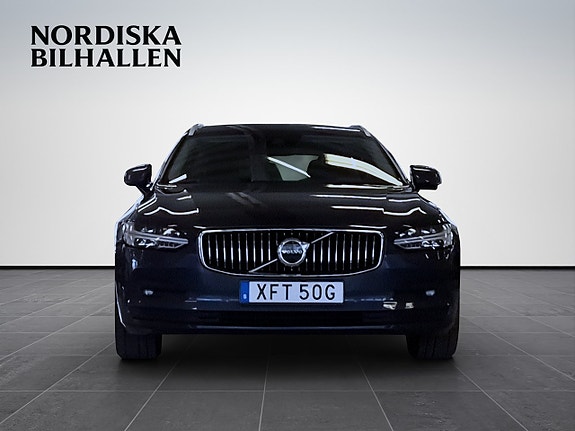 Volvo V90 2 of 18