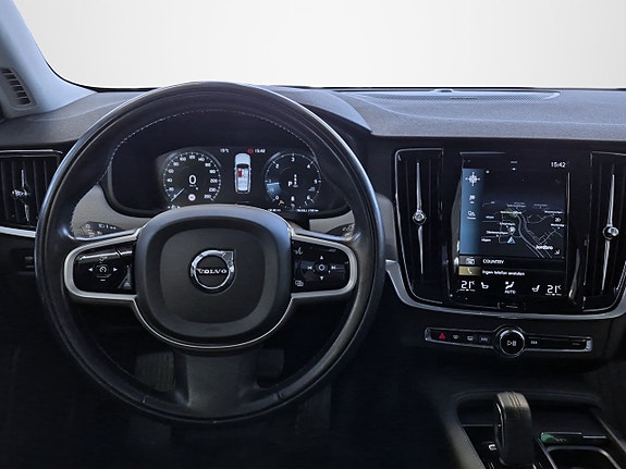 Volvo V90 8 of 18