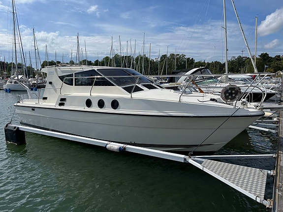 Azimut Az 32 Targa 2x Volvo penta Tamd 40A (Sjösatt)