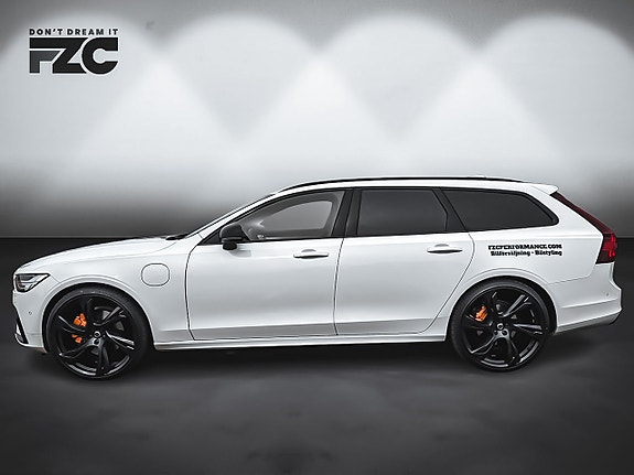 Volvo V90 3 of 5