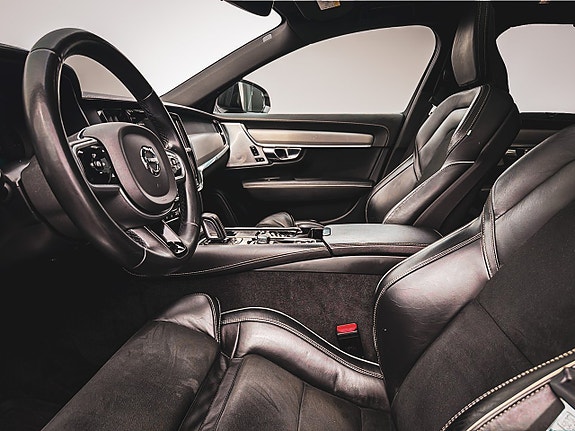 Volvo V90 10 of 11