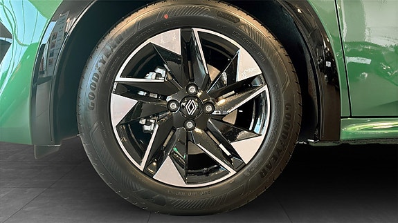 Renault Clio 9 of 21