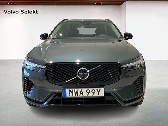Volvo XC60 8 of 16