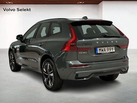 Volvo XC60 2 of 16